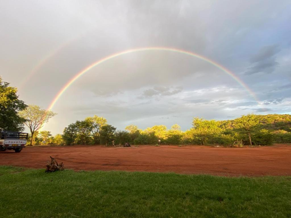 ホテル Kifaru Bush Camp オウチョ エクステリア 写真